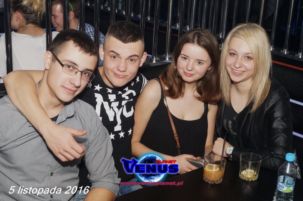 Gorąca noc w klubie Venus