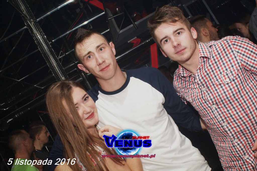 Gorąca noc w klubie Venus