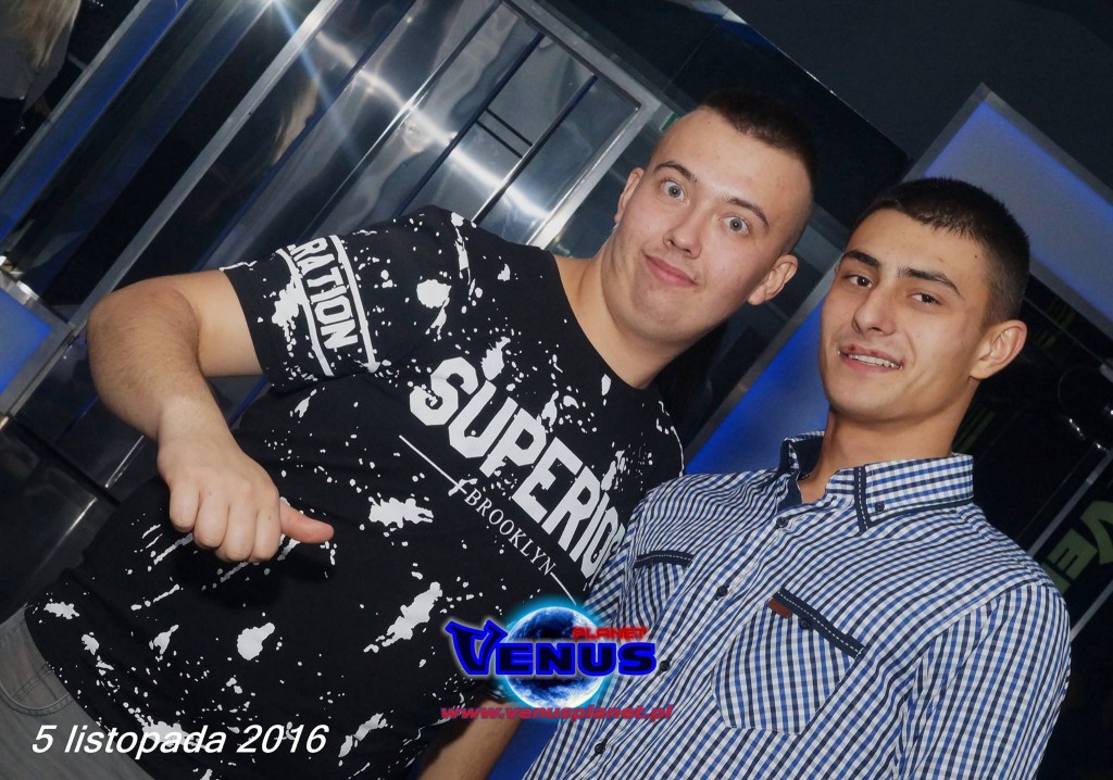 Gorąca noc w klubie Venus
