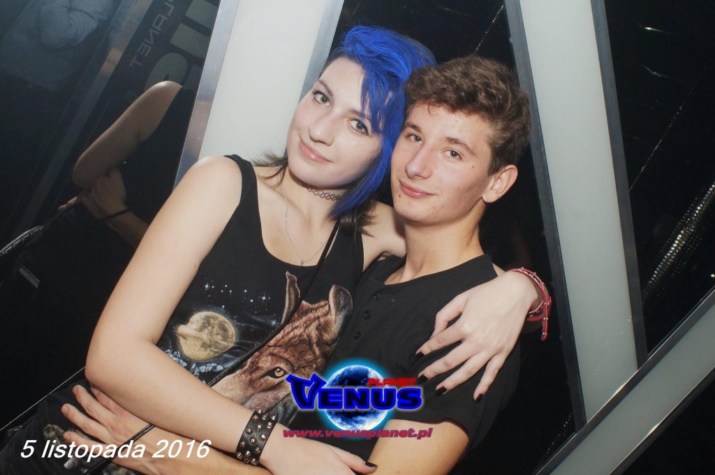 Gorąca noc w klubie Venus