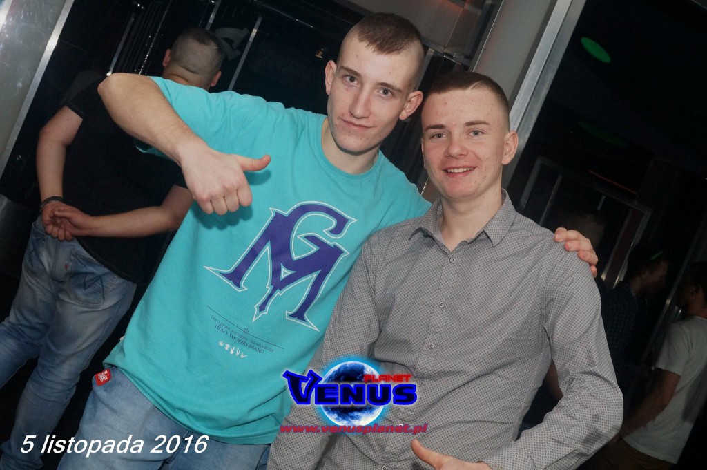 Gorąca noc w klubie Venus