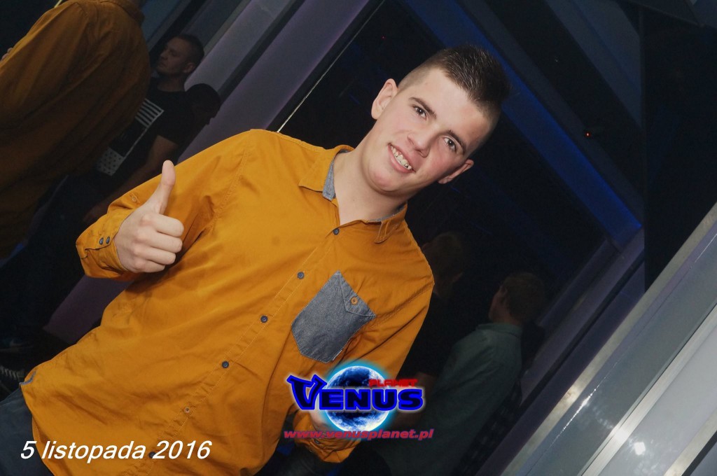 Gorąca noc w klubie Venus