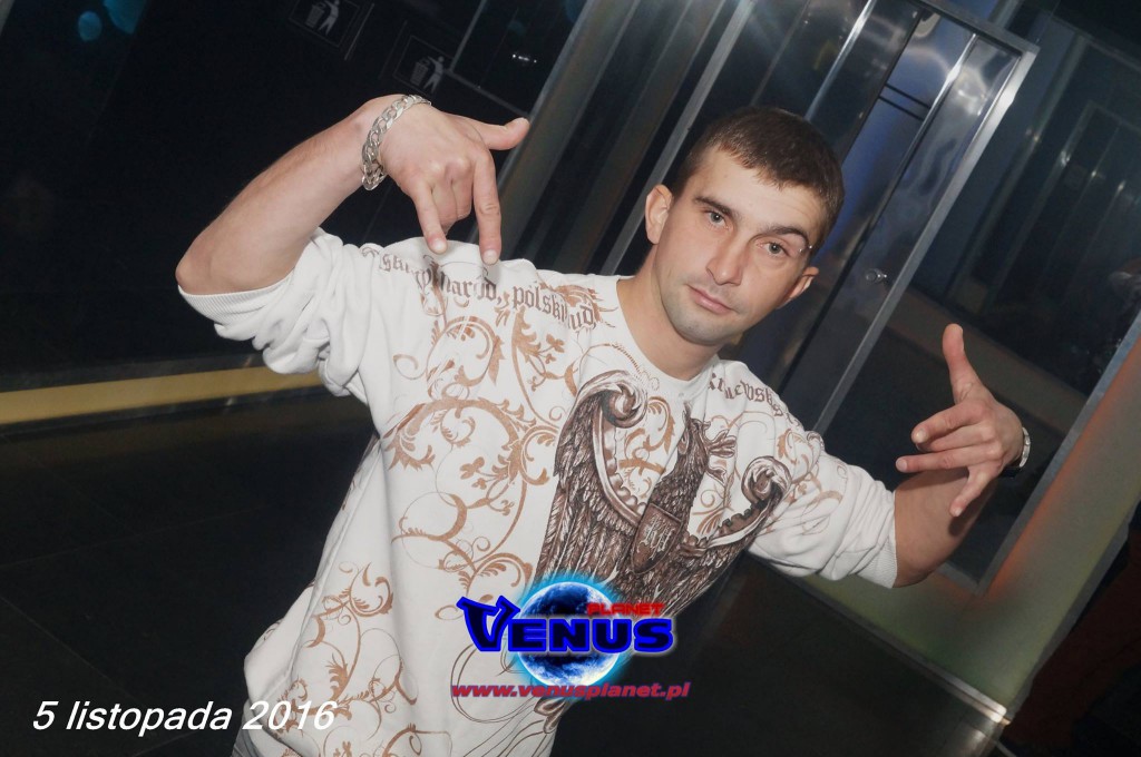 Gorąca noc w klubie Venus