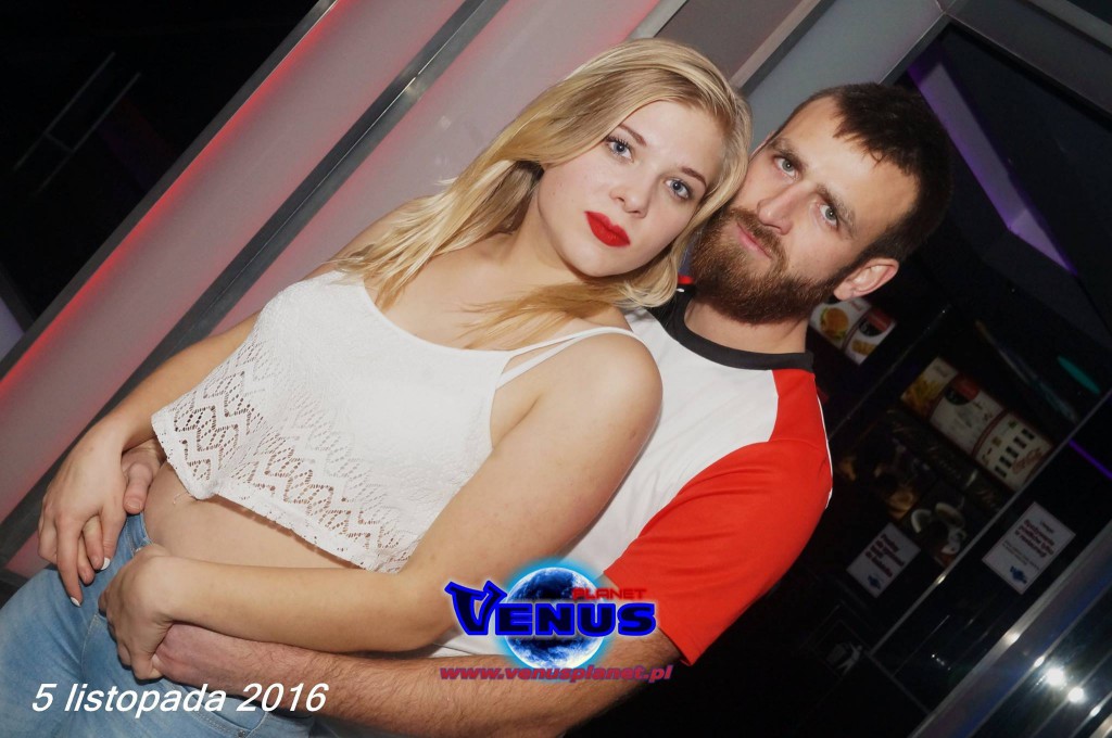 Gorąca noc w klubie Venus