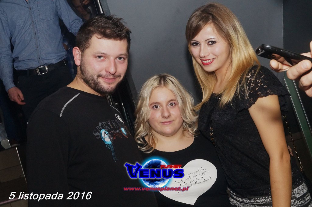 Gorąca noc w klubie Venus