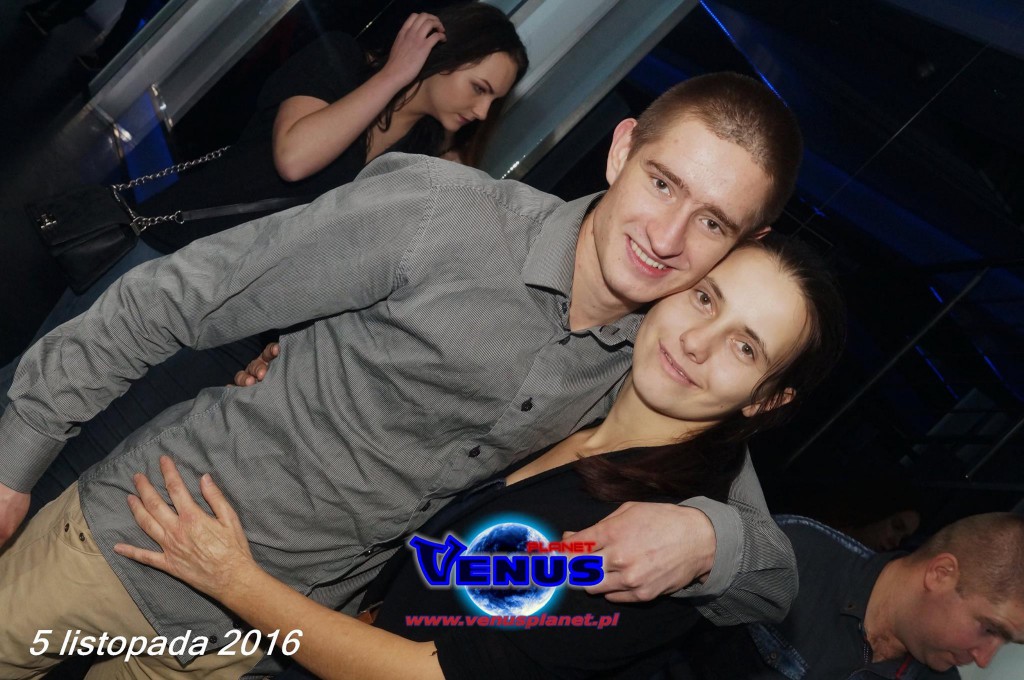 Gorąca noc w klubie Venus