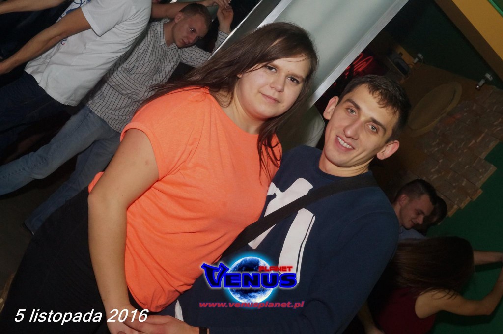 Gorąca noc w klubie Venus