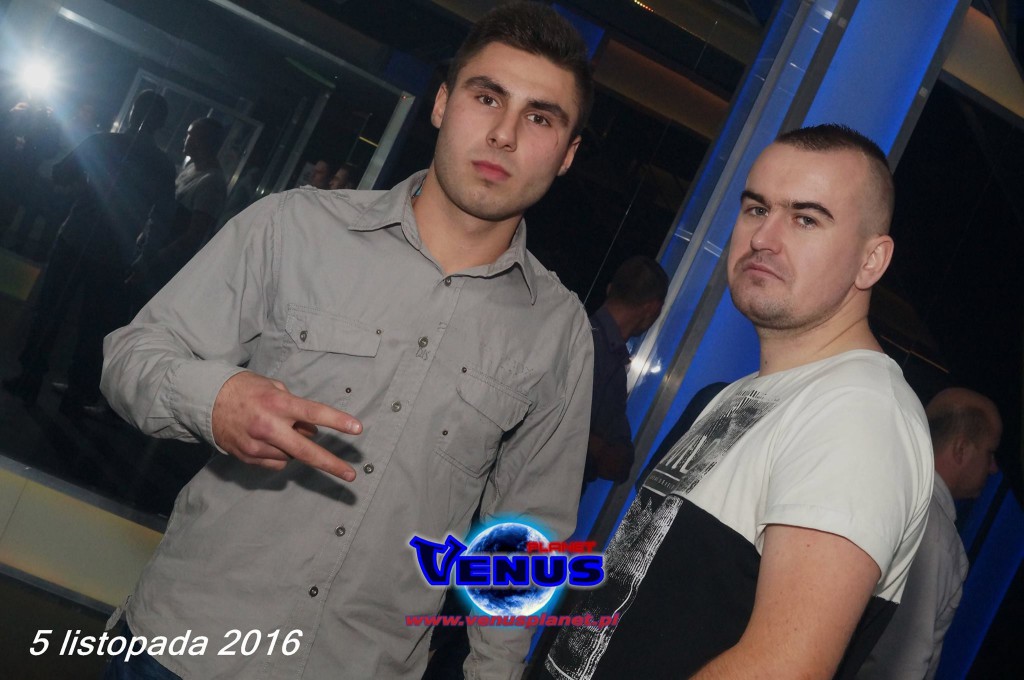 Gorąca noc w klubie Venus