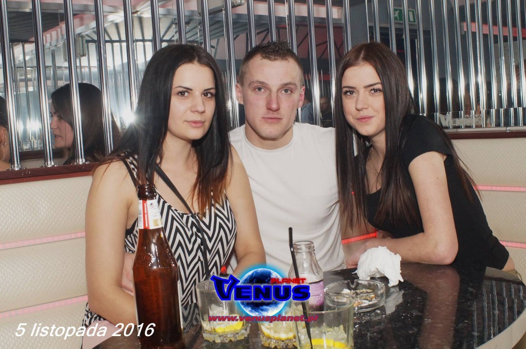 Gorąca noc w klubie Venus