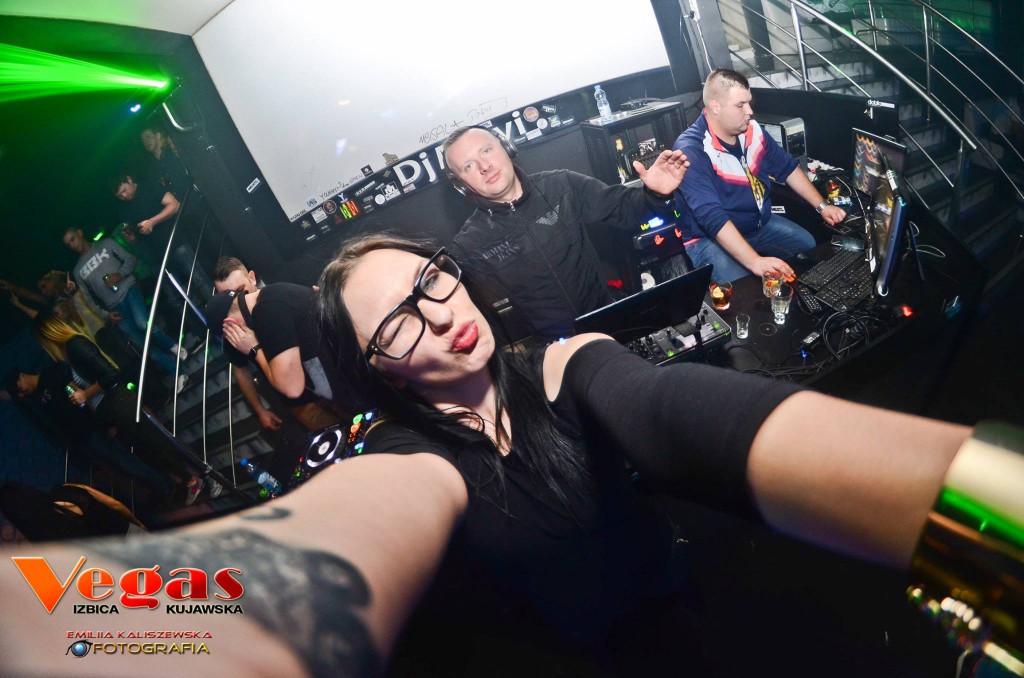 Sobotnia impreza w klubie Vegas