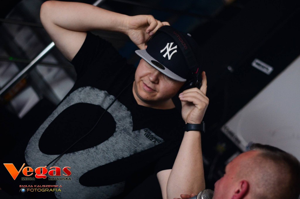 Sobotnia impreza w klubie Vegas