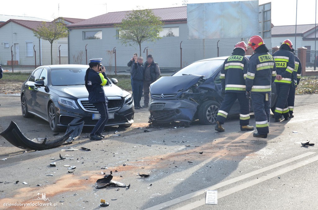Wypadek z udziałem 3 aut na ul. Zielnej