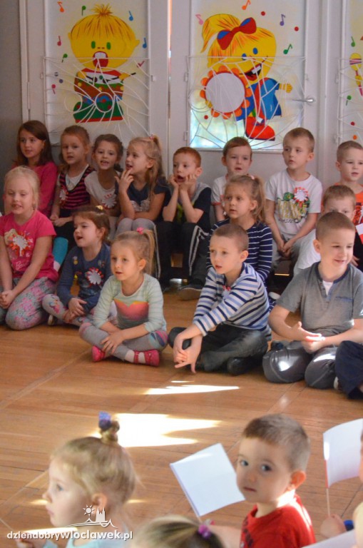 Przedszkolaki z Uroczej na 11 listopada
