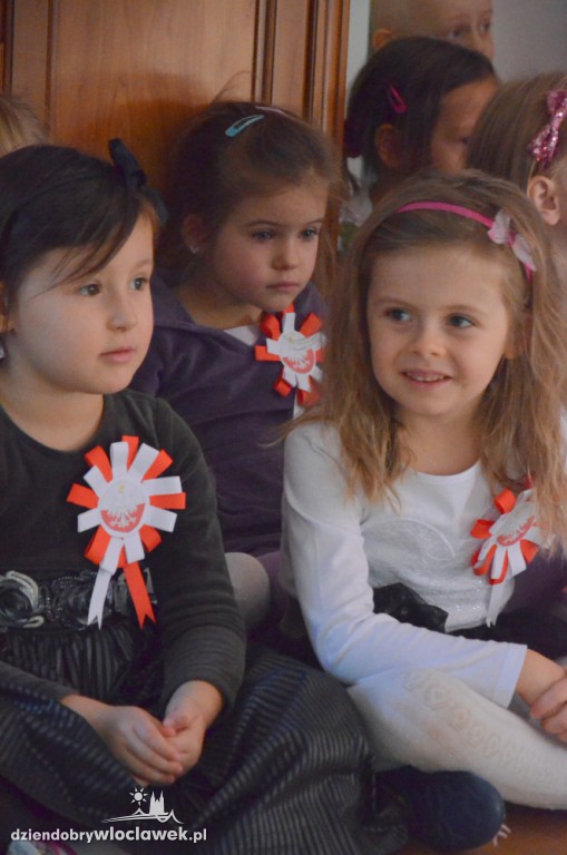 Przedszkolaki z Uroczej na 11 listopada