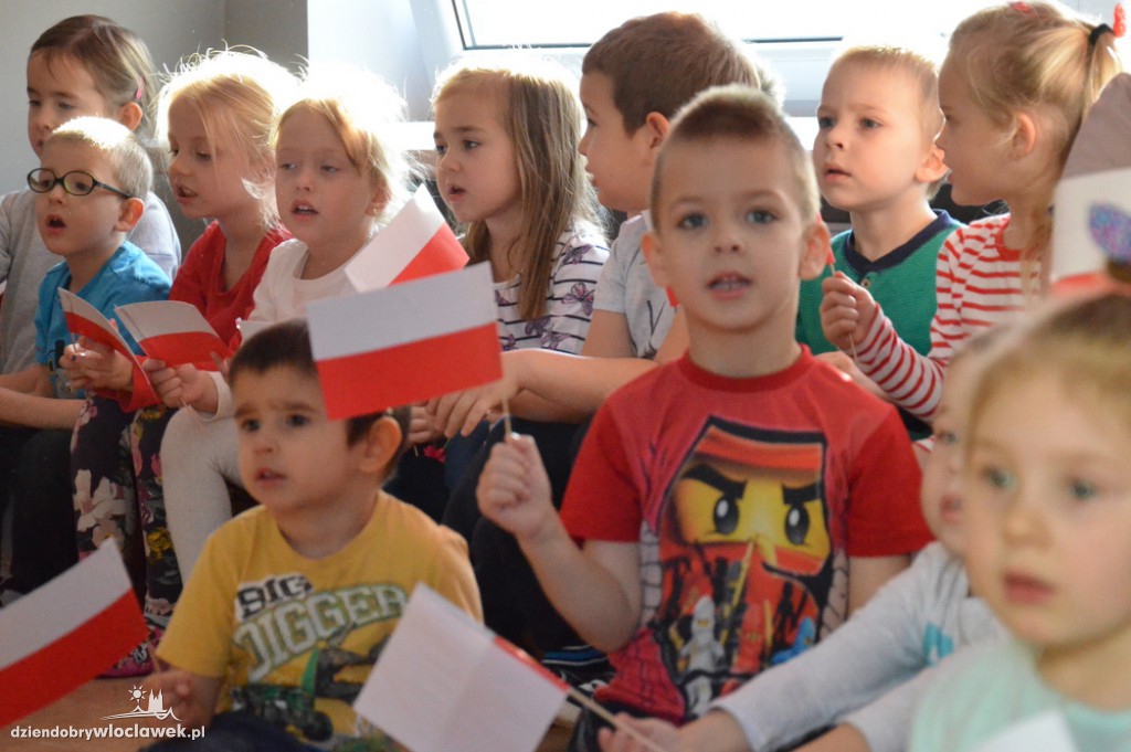 Przedszkolaki z Uroczej na 11 listopada