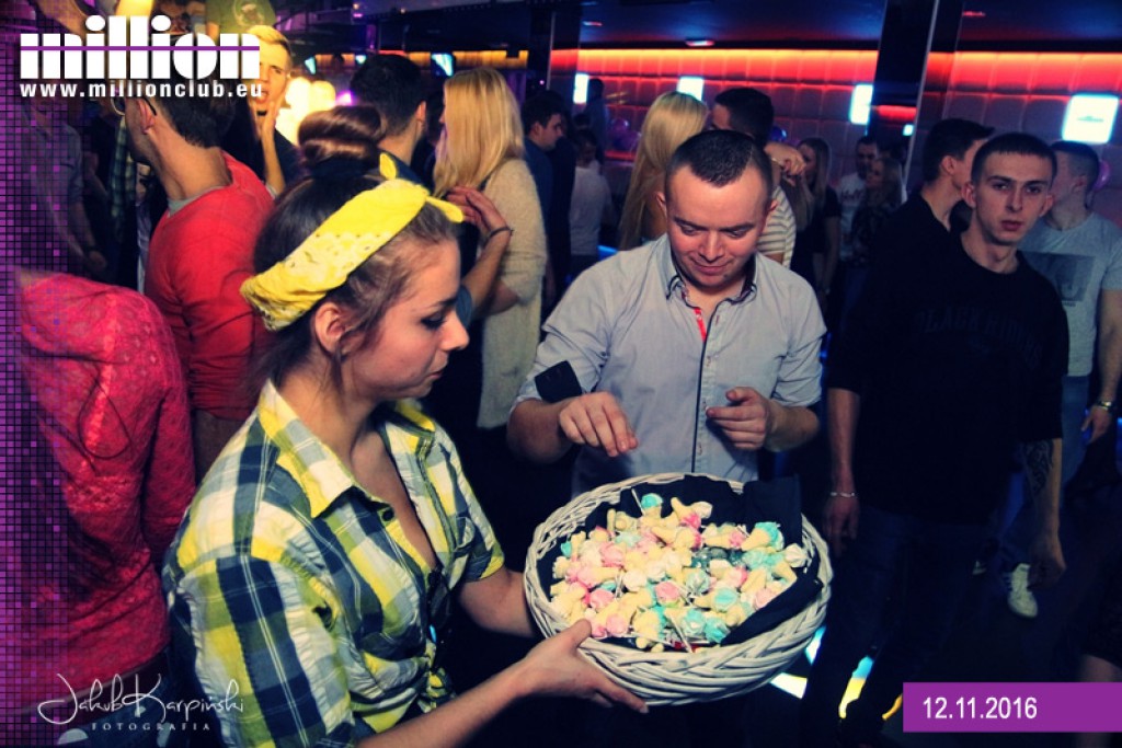 Sobotnia impreza w klubie Million
