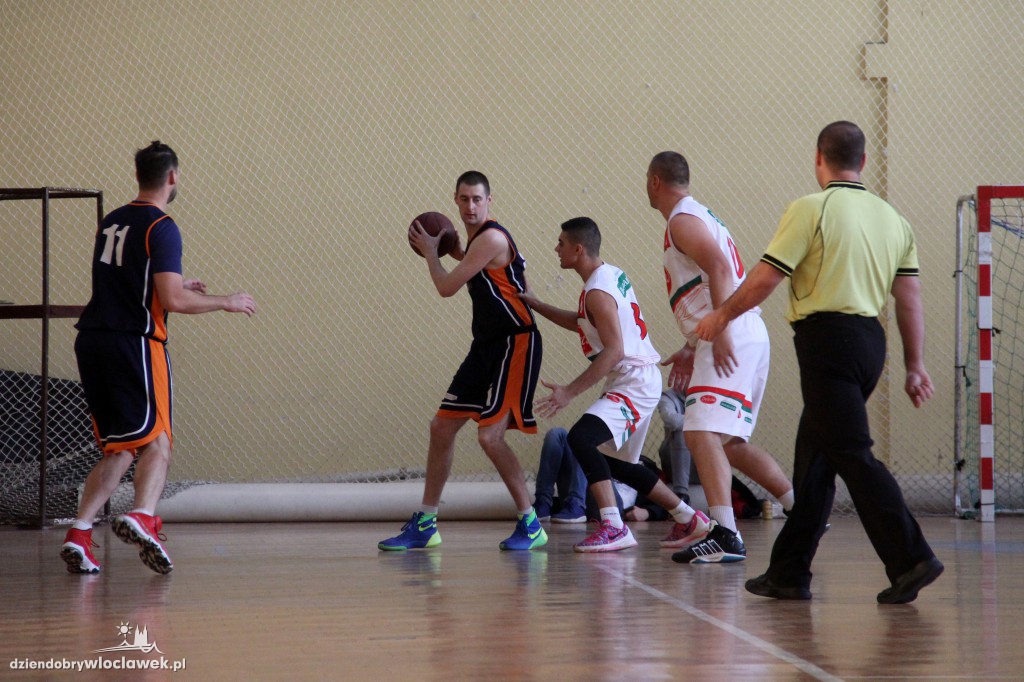 III kolejka WLKA w hali ZS4