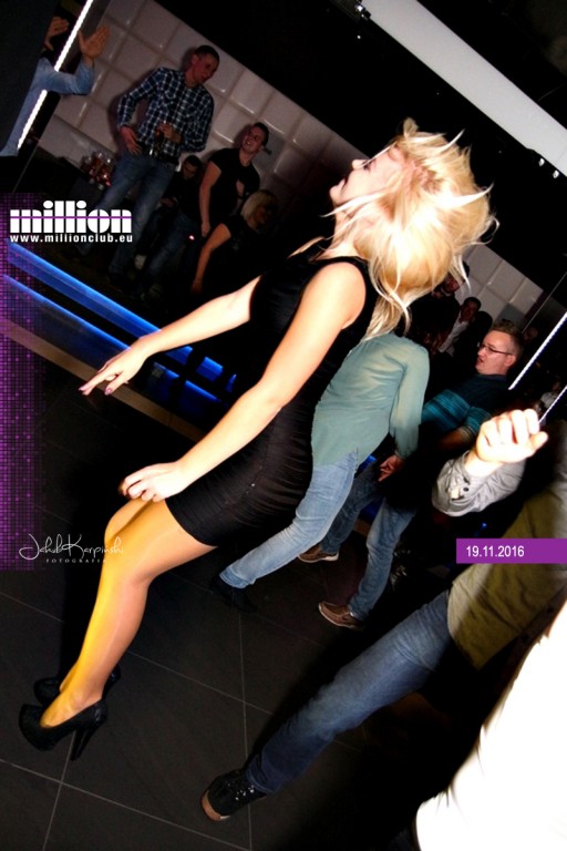 Sobotnia impreza w klubie Million