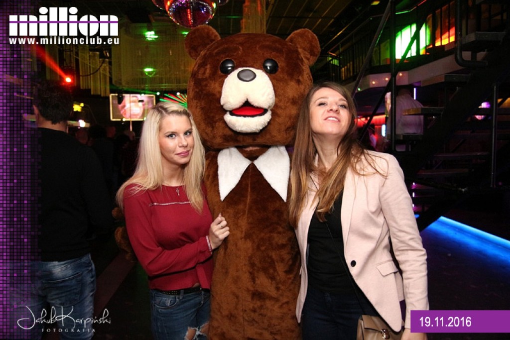 Sobotnia impreza w klubie Million