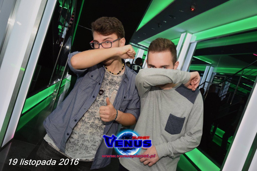 Gorący weekend w klubie Venus