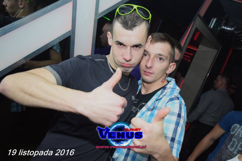 Gorący weekend w klubie Venus