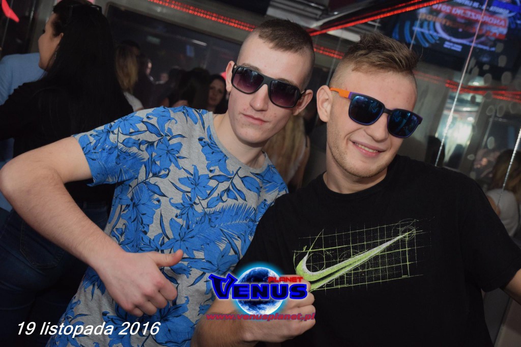 Gorący weekend w klubie Venus