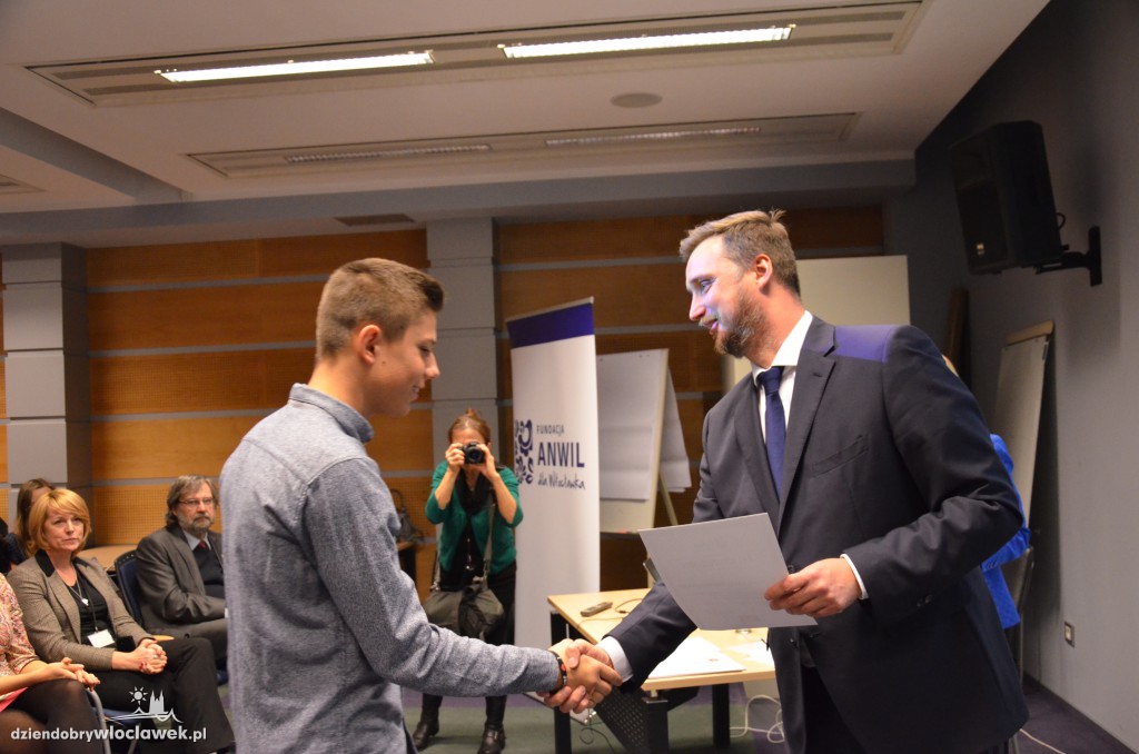Stypendyści fundacji Anwil dla Włocławka