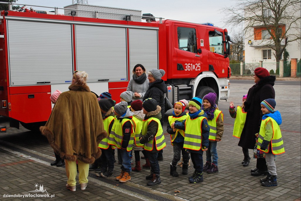 Dzieci z SP 23 u strażaków