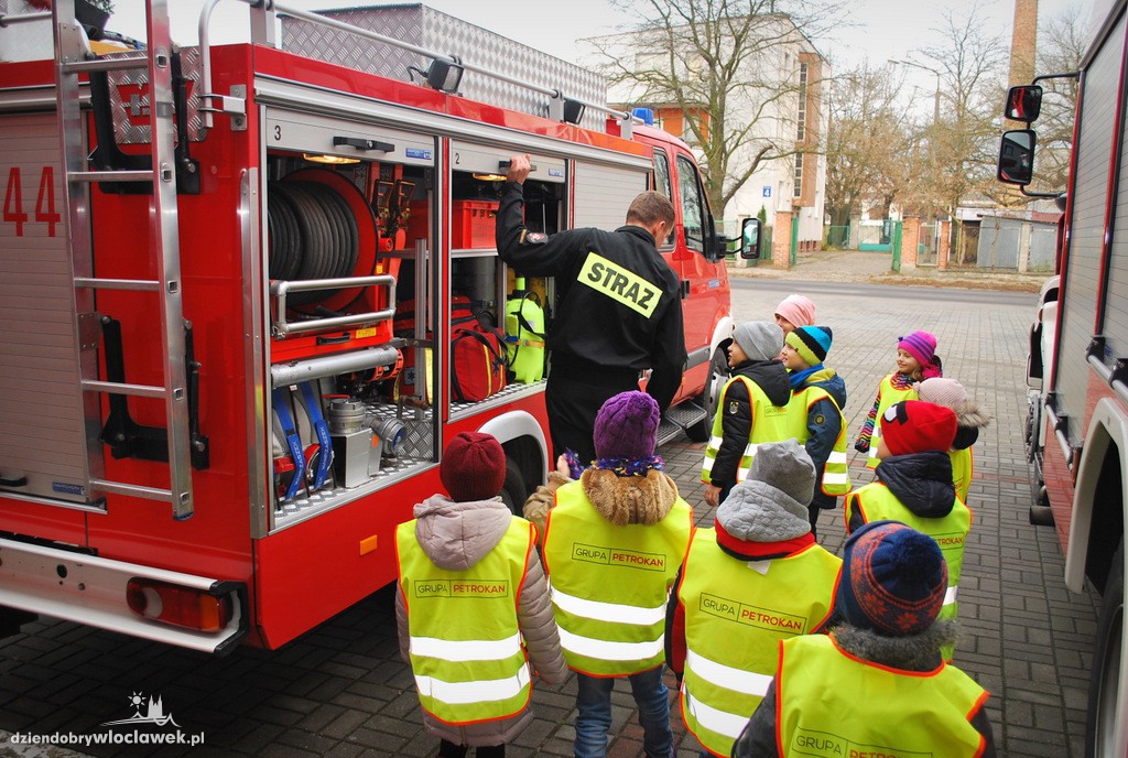 Dzieci z SP 23 u strażaków