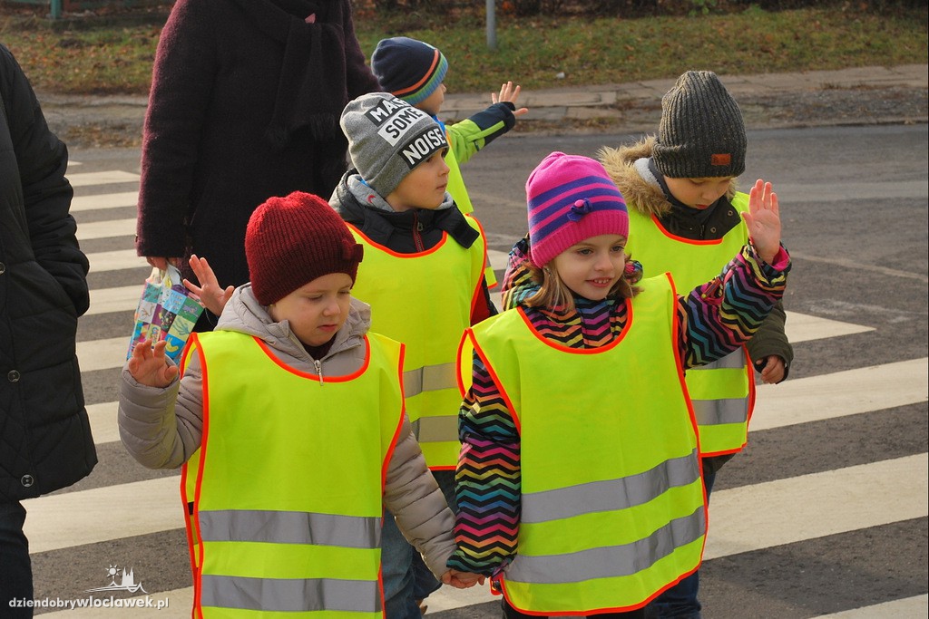 Dzieci z SP 23 u strażaków