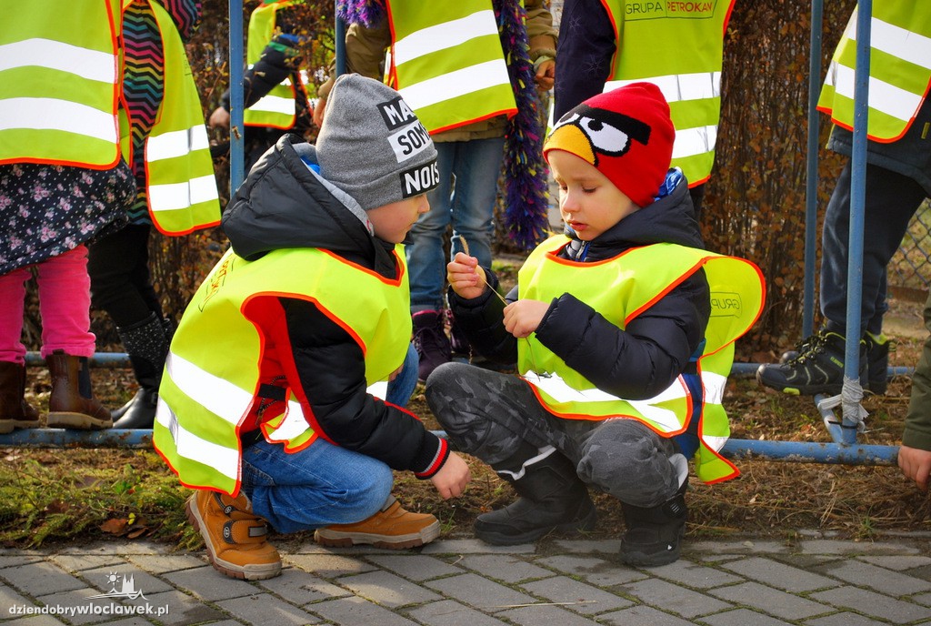 Dzieci z SP 23 u strażaków
