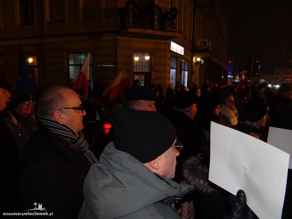 Sobotni protest pod biurem PiS