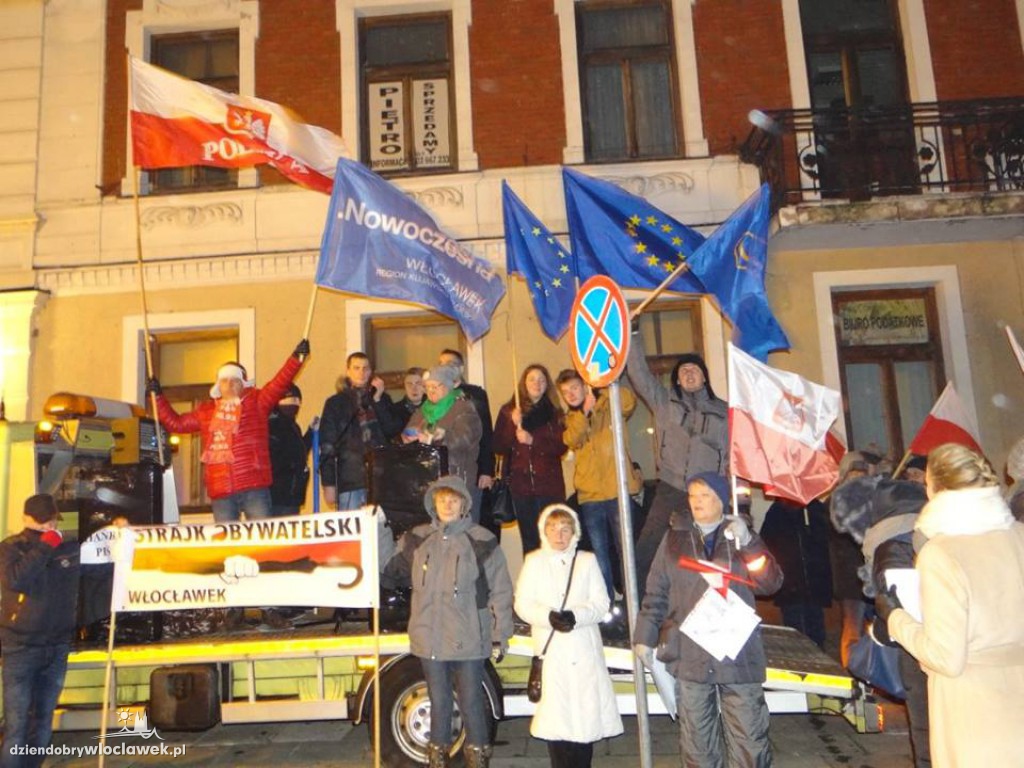 Sobotni protest pod biurem PiS