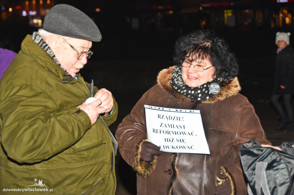 Kontrmanifestacja na wiecu KOD