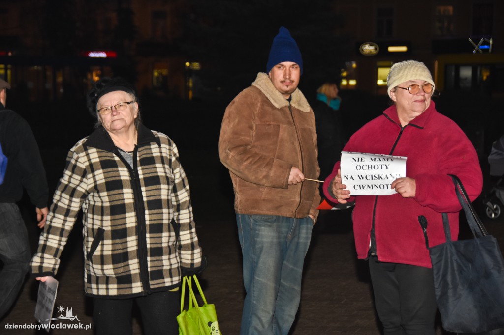 Kontrmanifestacja na wiecu KOD