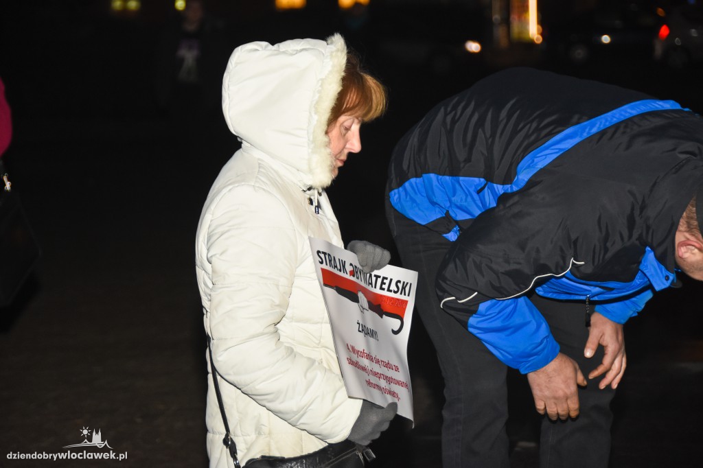 Kontrmanifestacja na wiecu KOD