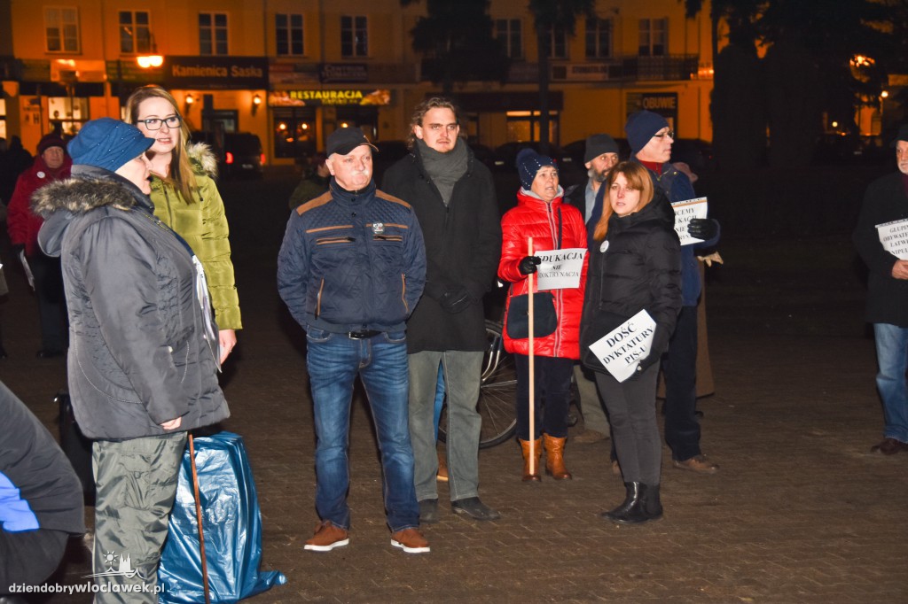 Kontrmanifestacja na wiecu KOD