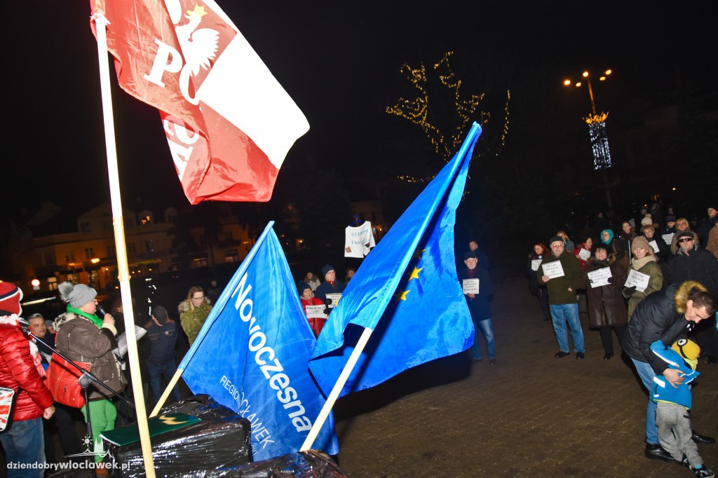 Kontrmanifestacja na wiecu KOD