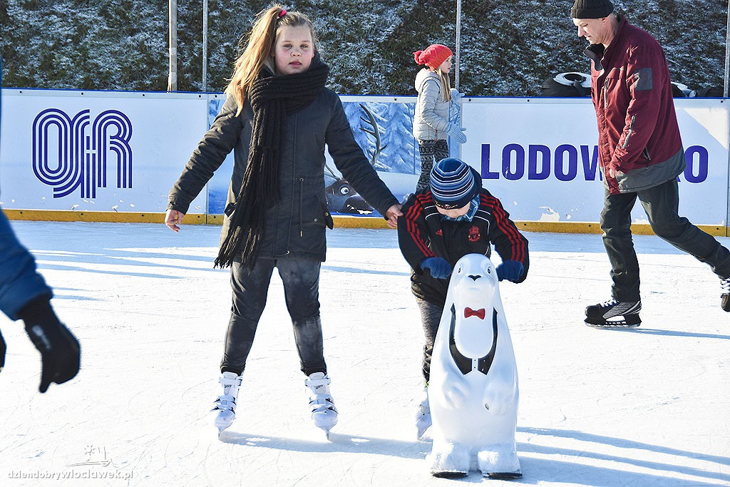 Sobota na lodowisku przy Chopina