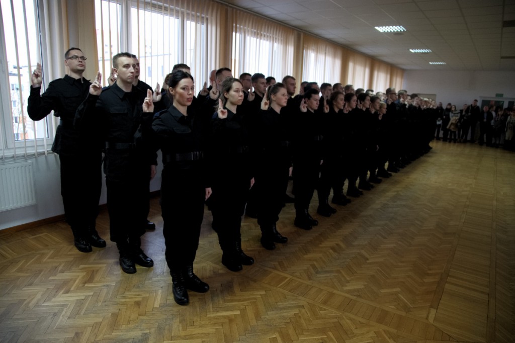 Ślubowanie nowych policjantów