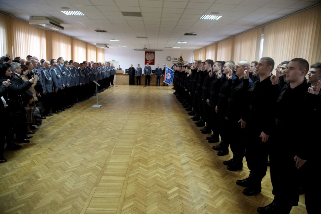 Ślubowanie nowych policjantów