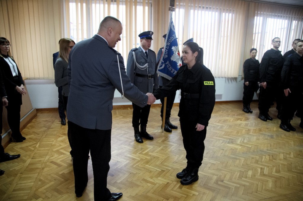 Ślubowanie nowych policjantów
