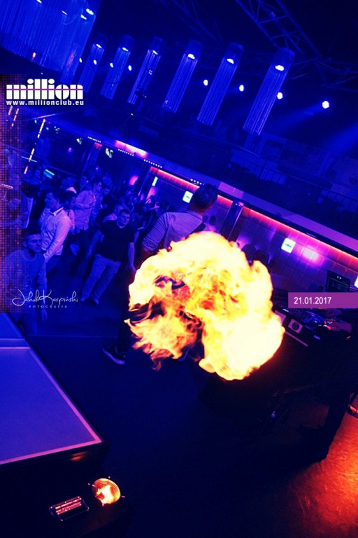 Sobota w klubie Million