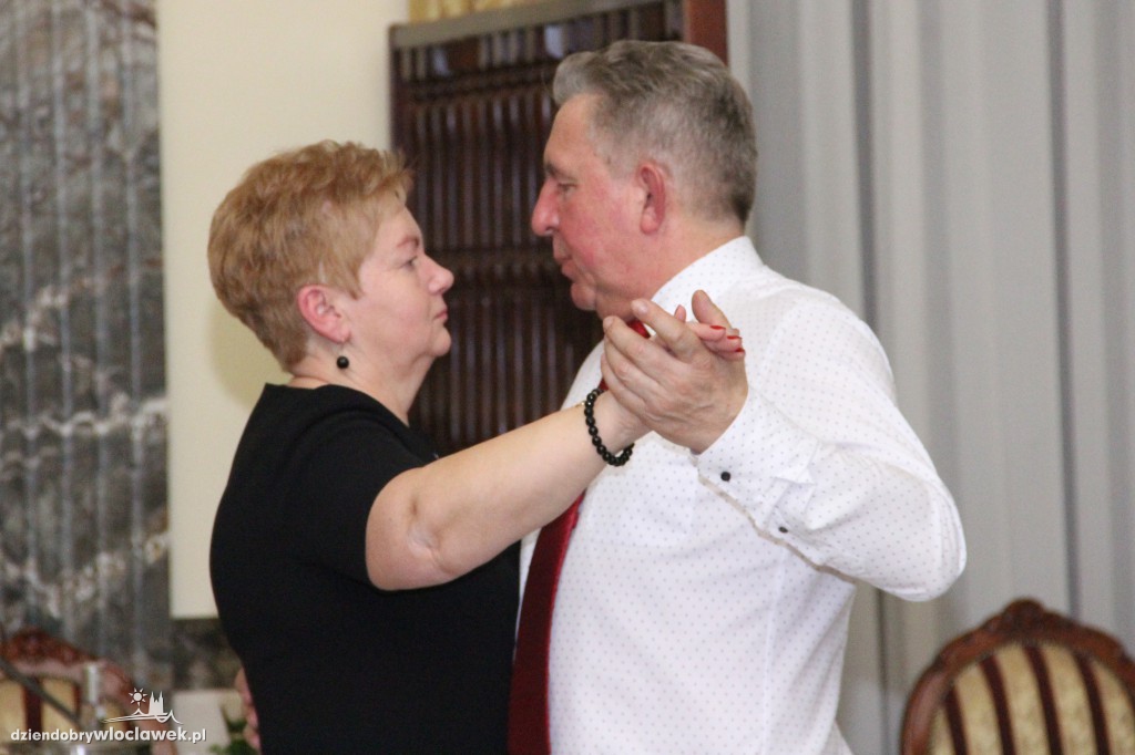 Dancing w Pałacu Bursztynowym