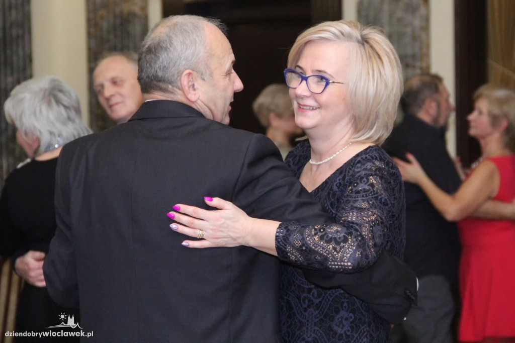Dancing w Pałacu Bursztynowym
