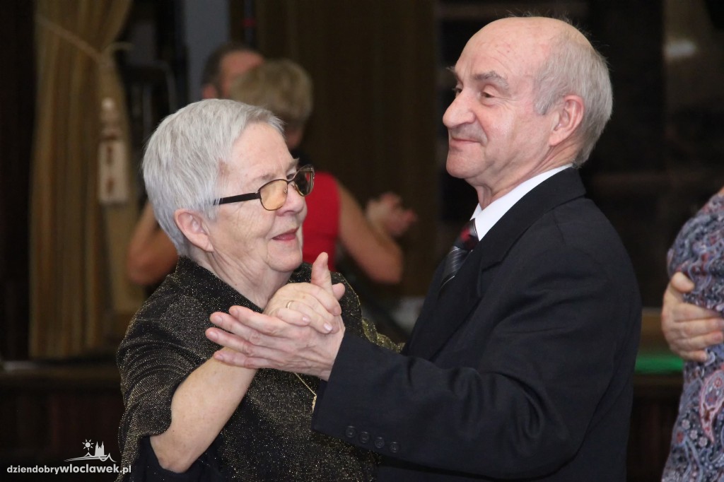Dancing w Pałacu Bursztynowym