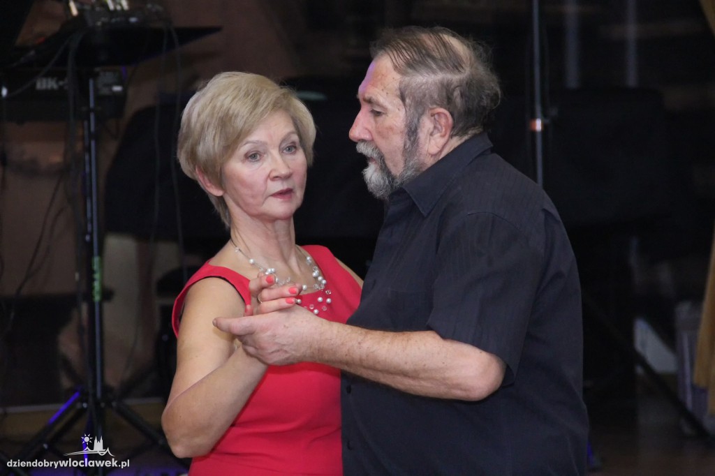 Dancing w Pałacu Bursztynowym