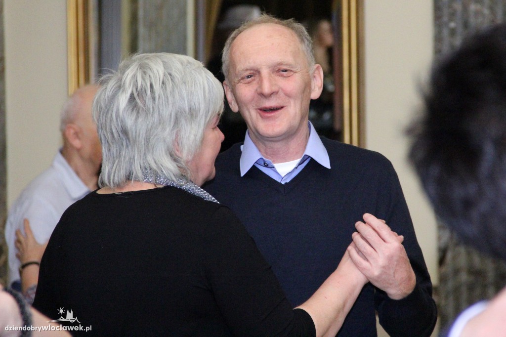 Dancing w Pałacu Bursztynowym