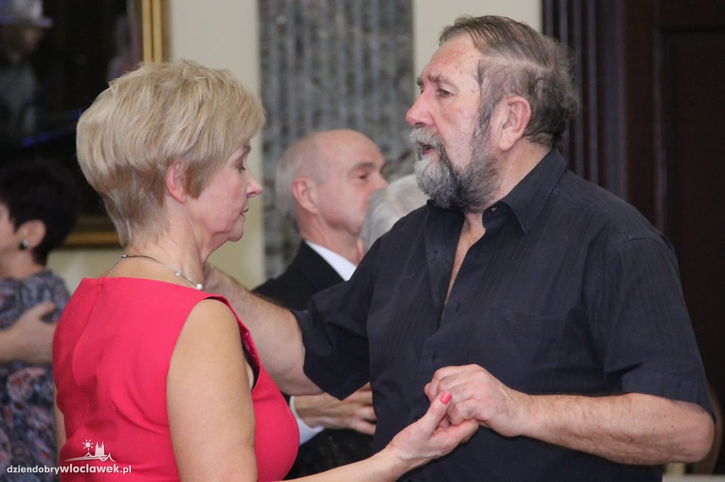 Dancing w Pałacu Bursztynowym