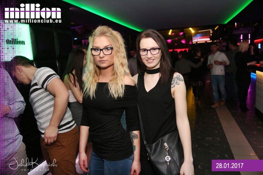 Sobotnia impreza w klubie Million